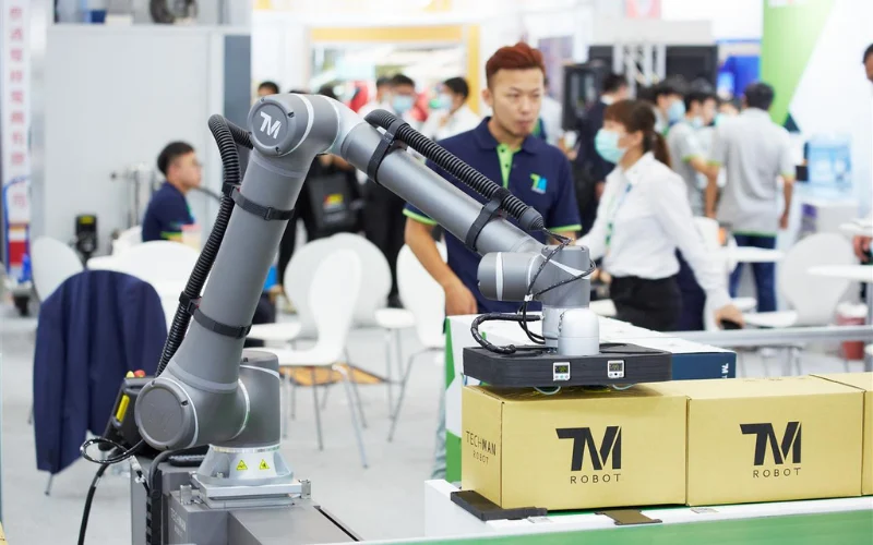 Ứng dụng của Robot Techman - Đóng gói và xếp dỡ hàng