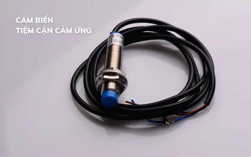 Cảm biến tiệm cận cảm ứng (Inductive Proximity Sensor)