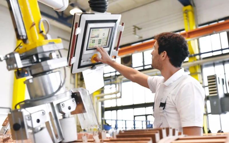 CAM (Computer-Aided Manufacturing) là gì?