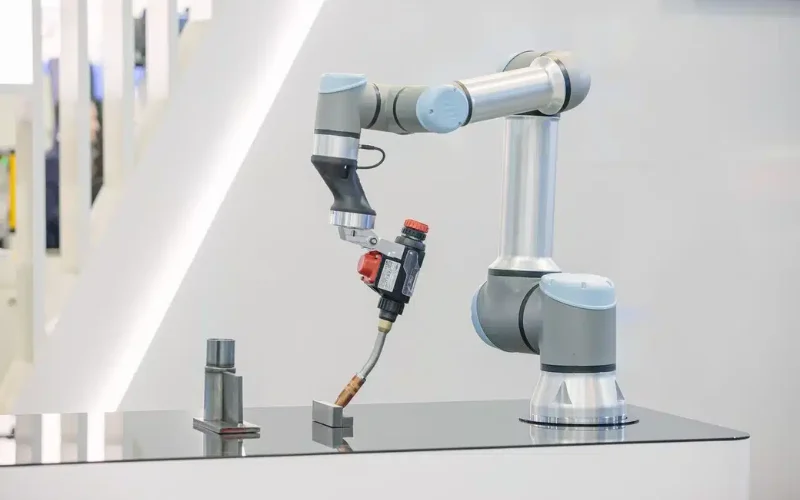 Ưu điểm nổi bật của Robot UR16e