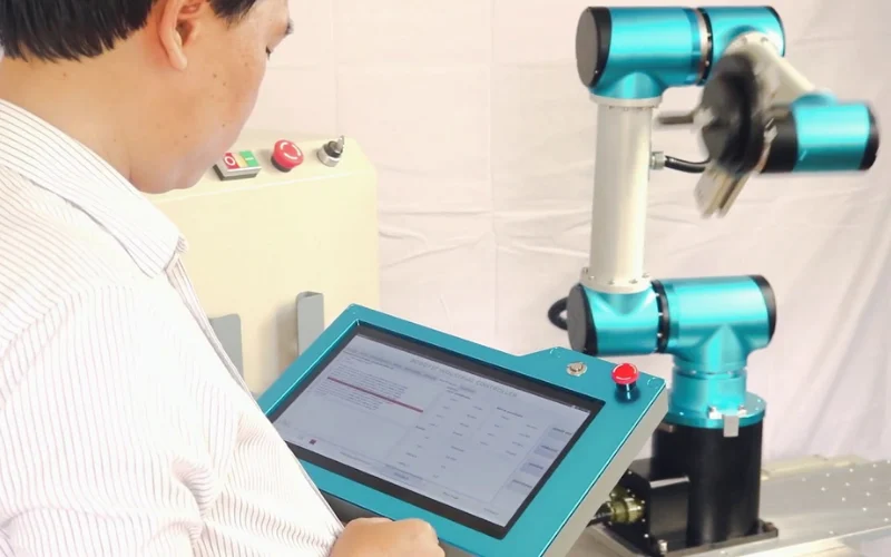 Ứng dụng thực tế của Robot UR3