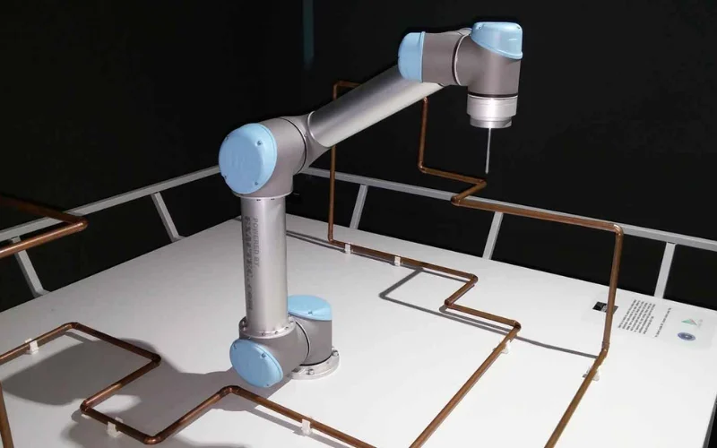 Cấu tạo và nguyên lý hoạt động của robot UR5