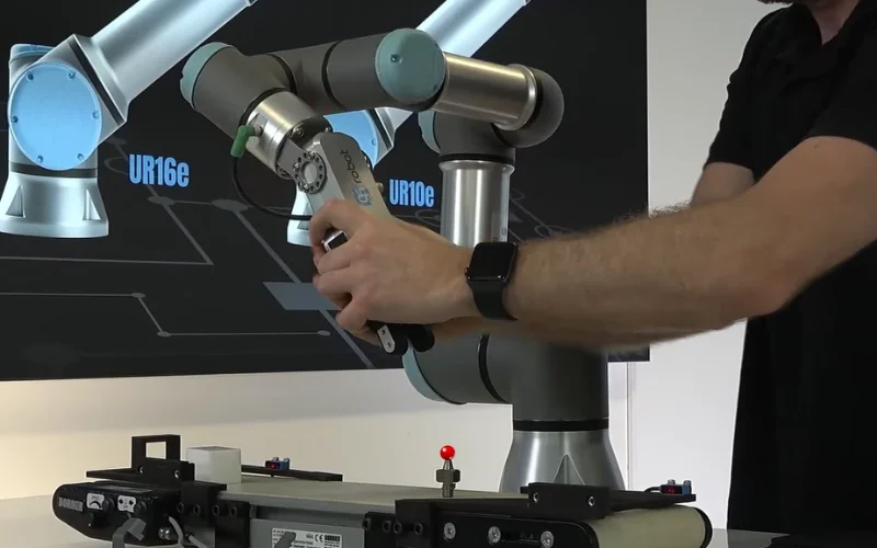 Xu hướng phát triển của robot cộng tác tải trọng lớn