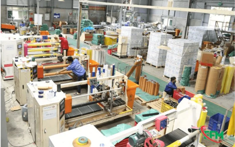 Dây chuyền sản xuất băng keo là gì? Nguyên lý hoạt động cơ bản